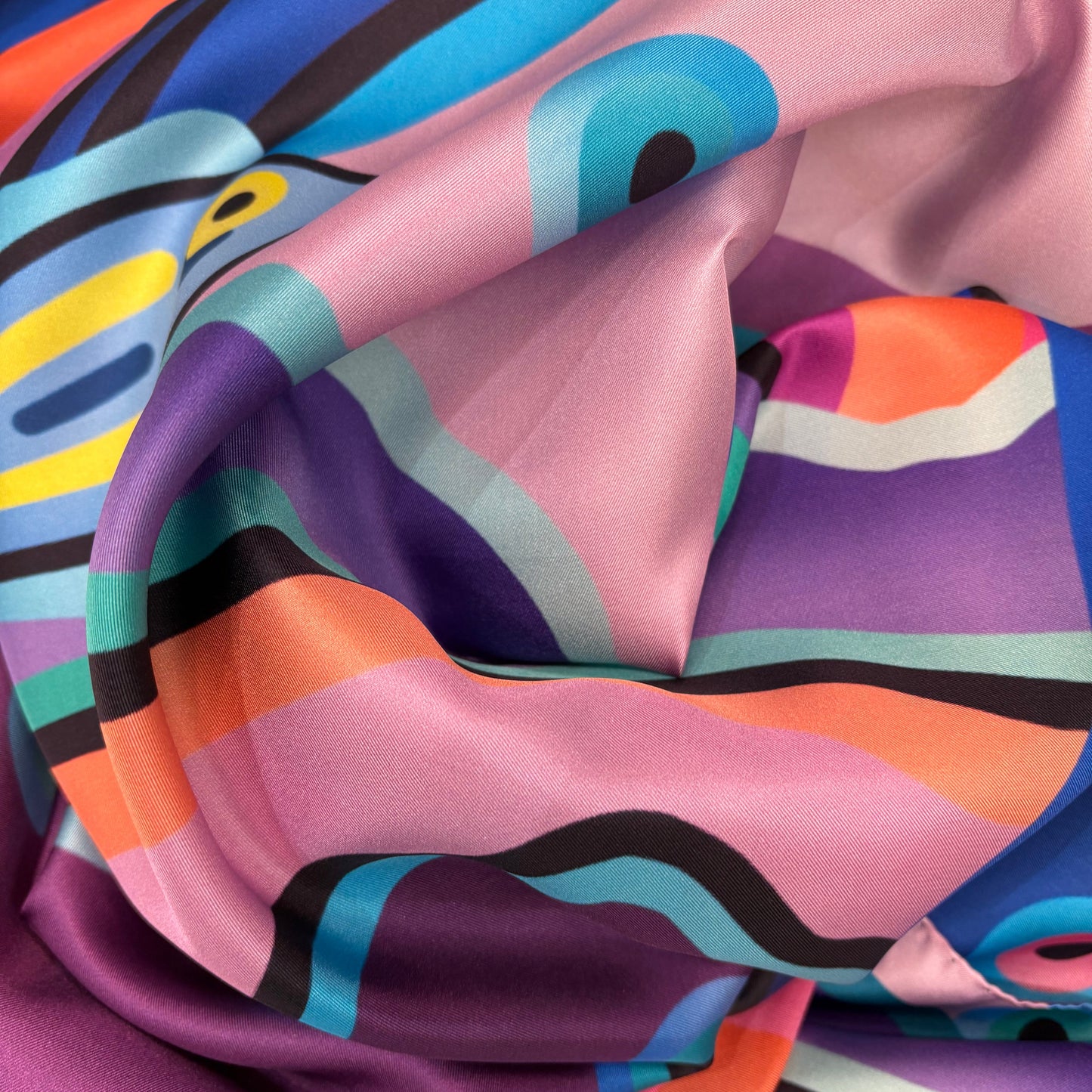 NEW Coral Sea Variation Statement Silk Twill